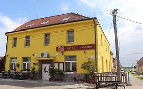 Hotel U Nadrazi Lanzhot